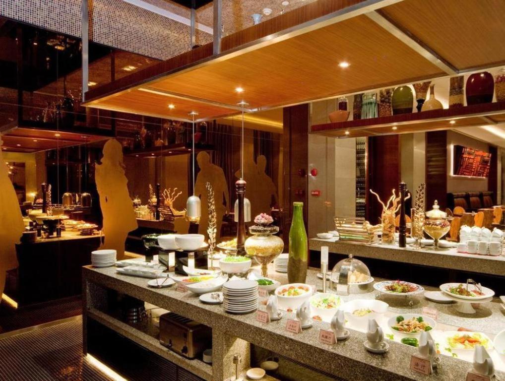 Guangzhou Carat Hotel Экстерьер фото