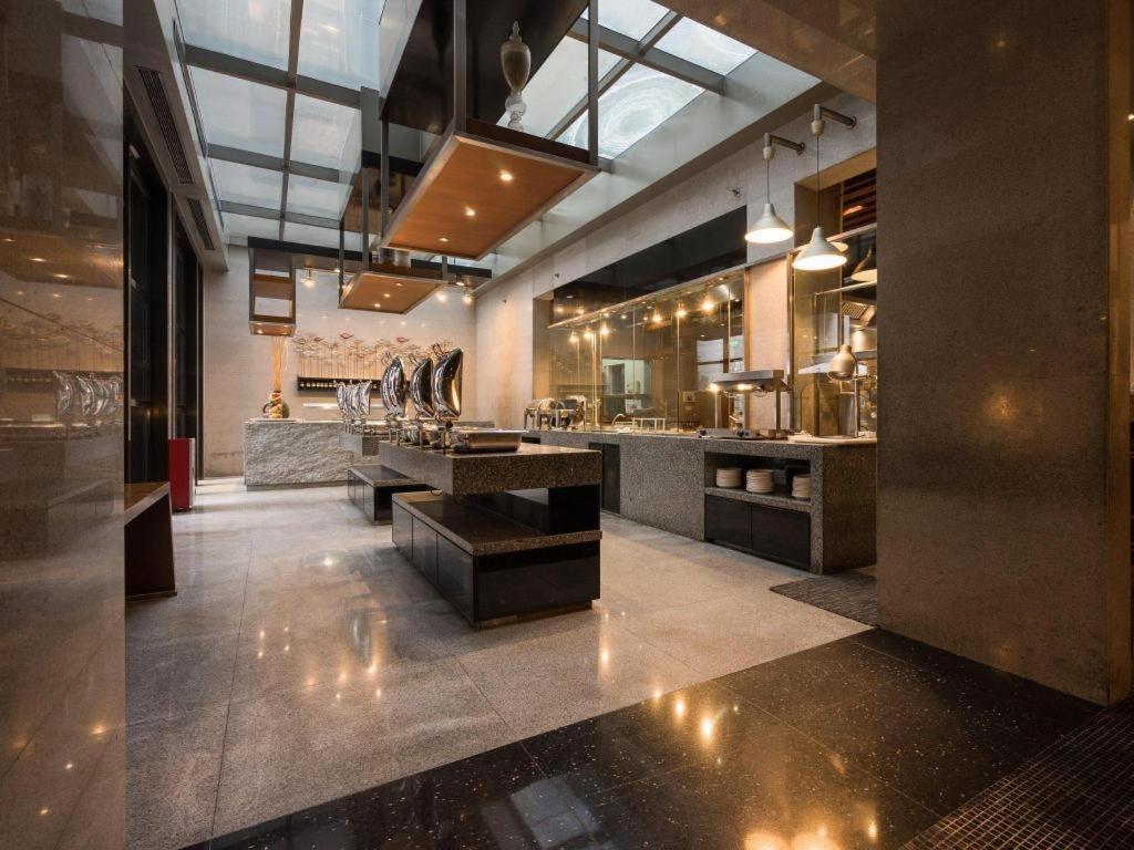 Guangzhou Carat Hotel Экстерьер фото