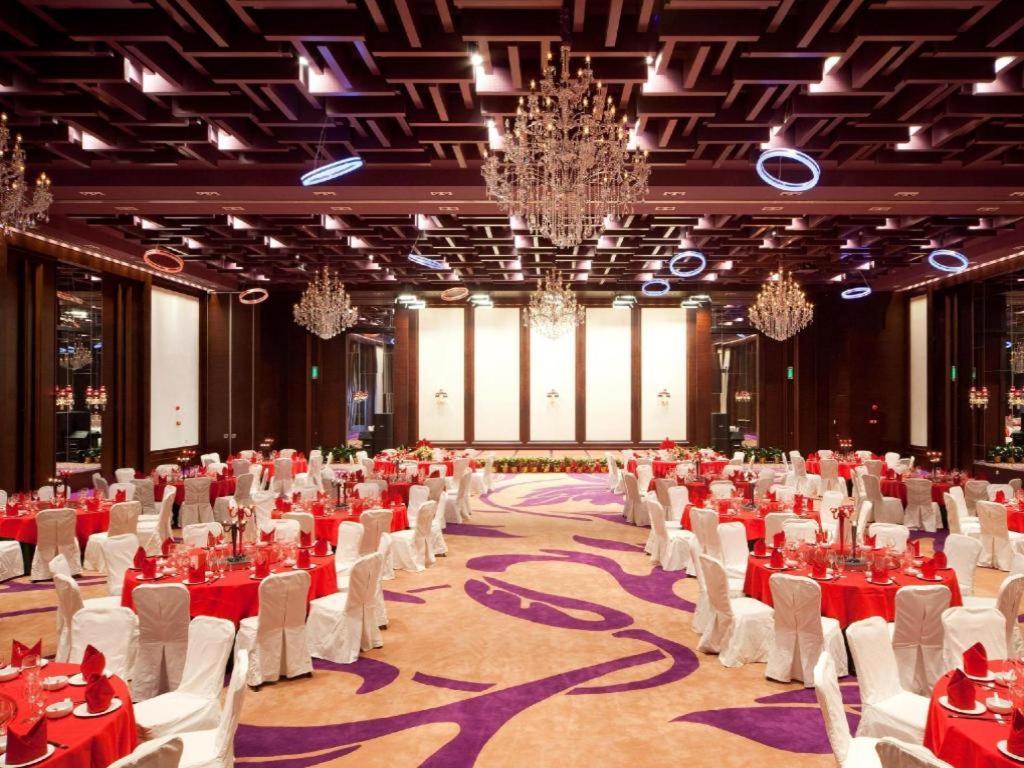 Guangzhou Carat Hotel Экстерьер фото