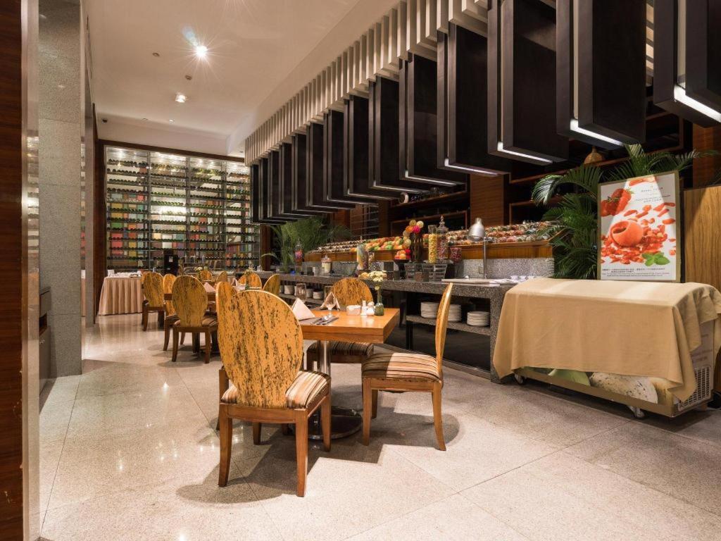 Guangzhou Carat Hotel Экстерьер фото