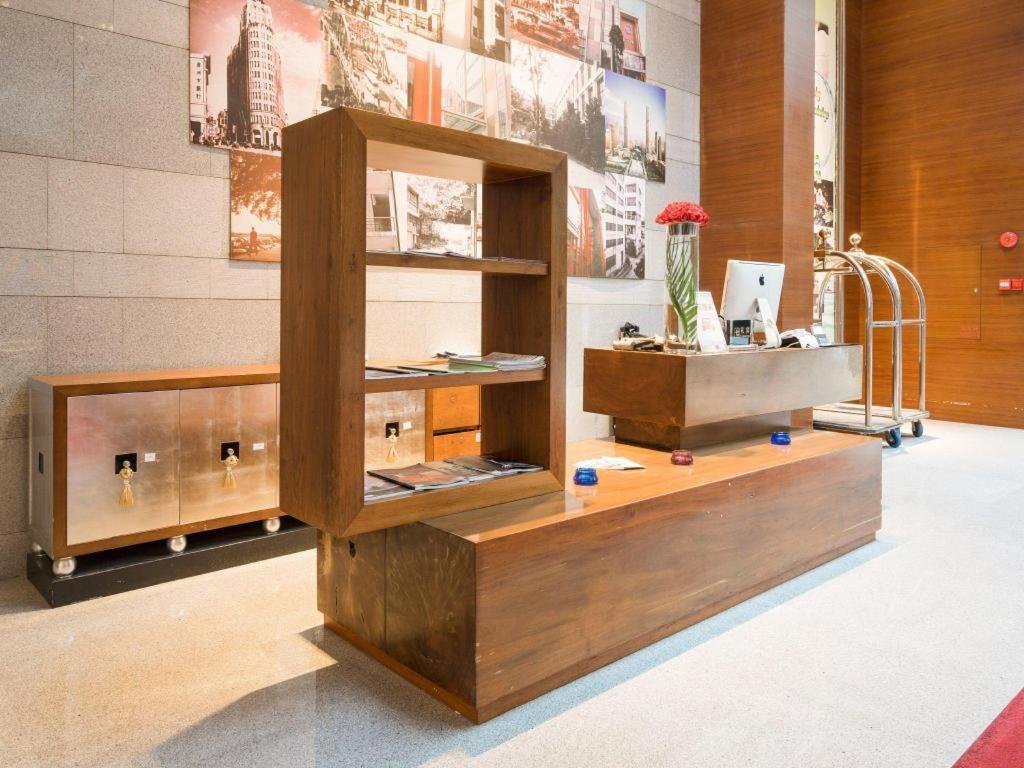 Guangzhou Carat Hotel Экстерьер фото