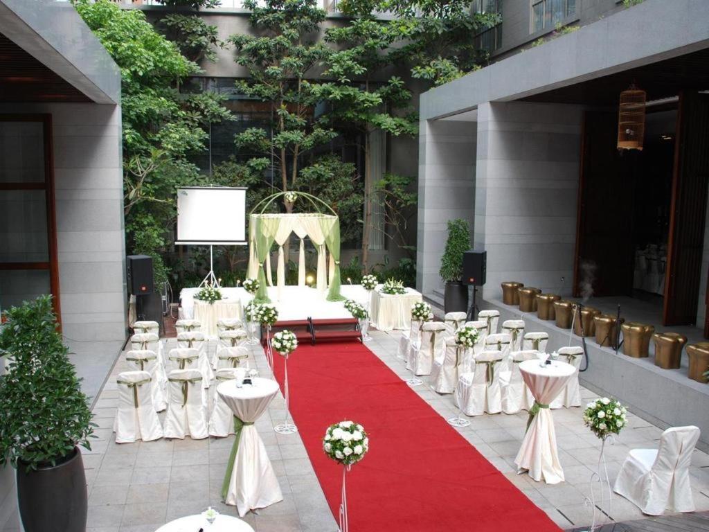 Guangzhou Carat Hotel Экстерьер фото
