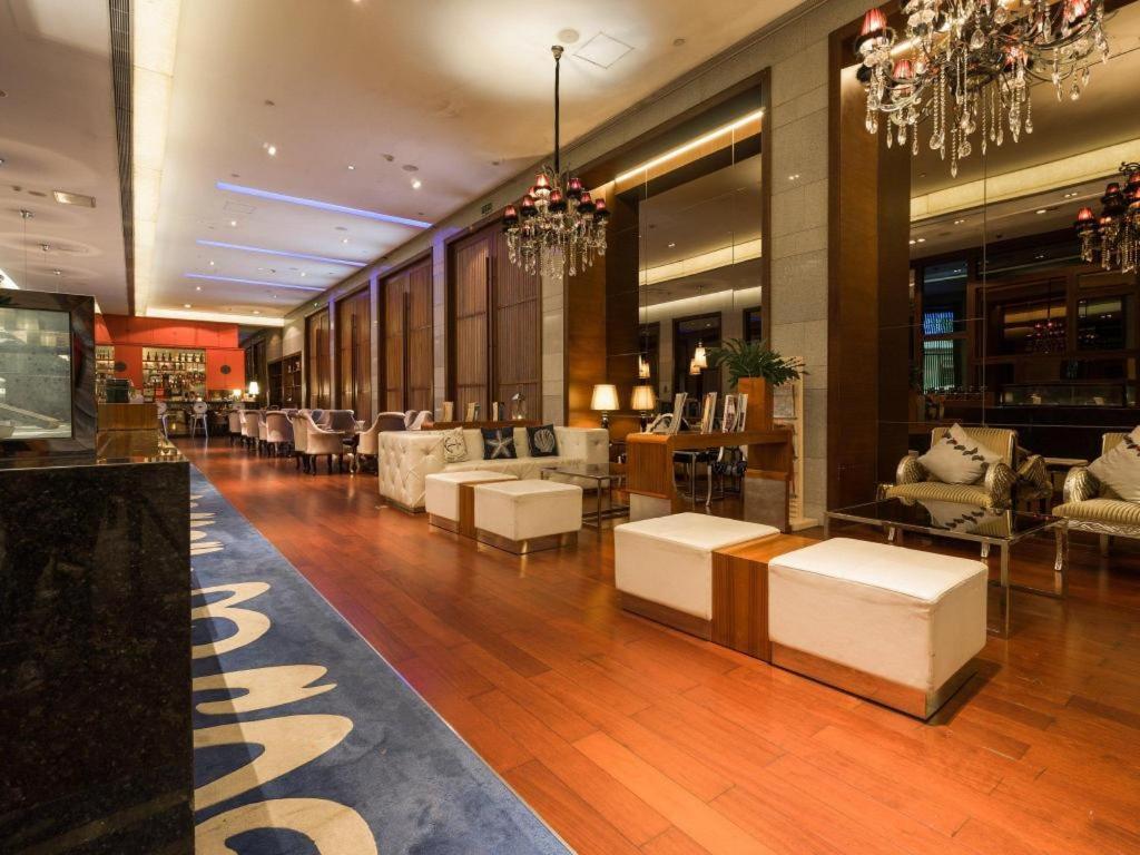 Guangzhou Carat Hotel Экстерьер фото