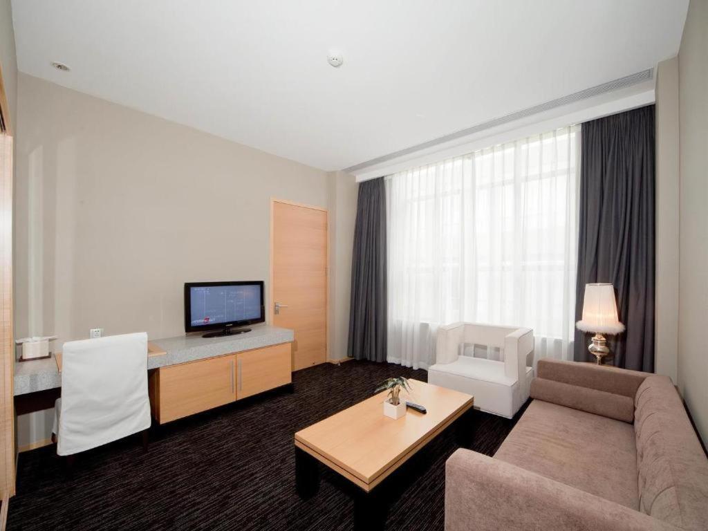 Guangzhou Carat Hotel Экстерьер фото