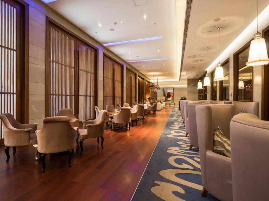 Guangzhou Carat Hotel Экстерьер фото