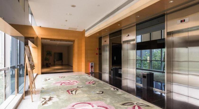 Guangzhou Carat Hotel Экстерьер фото