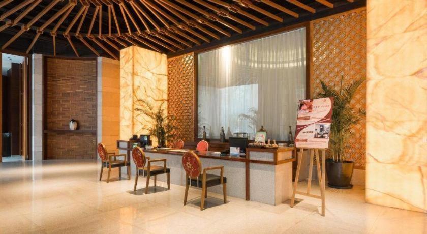 Guangzhou Carat Hotel Экстерьер фото